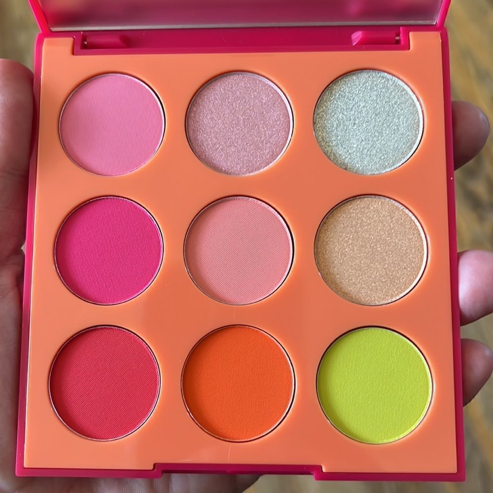 HP🥰Morphe Hot For Hue Artistry Palette